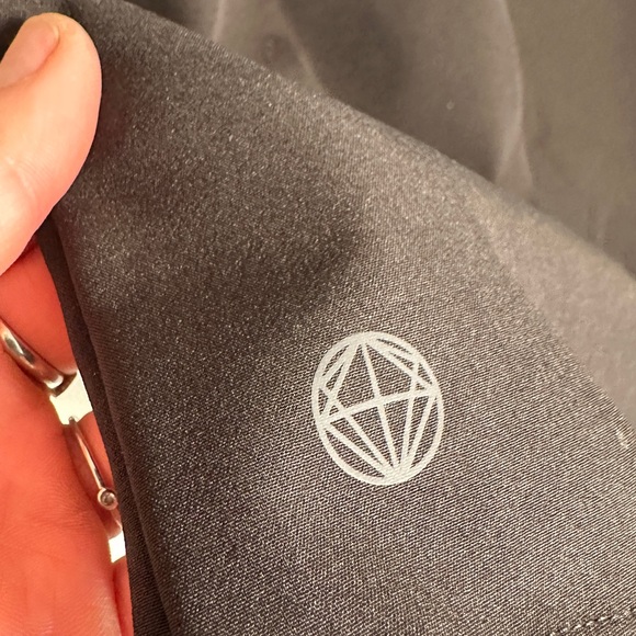 Mondetta Outdoor Project Long Softshell Jacket – Women’s Medium (NWOT) - Picture 9 of 12